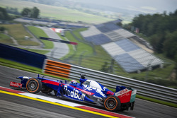 Марк Маркес кермує Toro Rosso