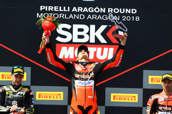 Подіум: переможець гонки Чаз Девіс, Aruba.it Racing-Ducati SBK Team