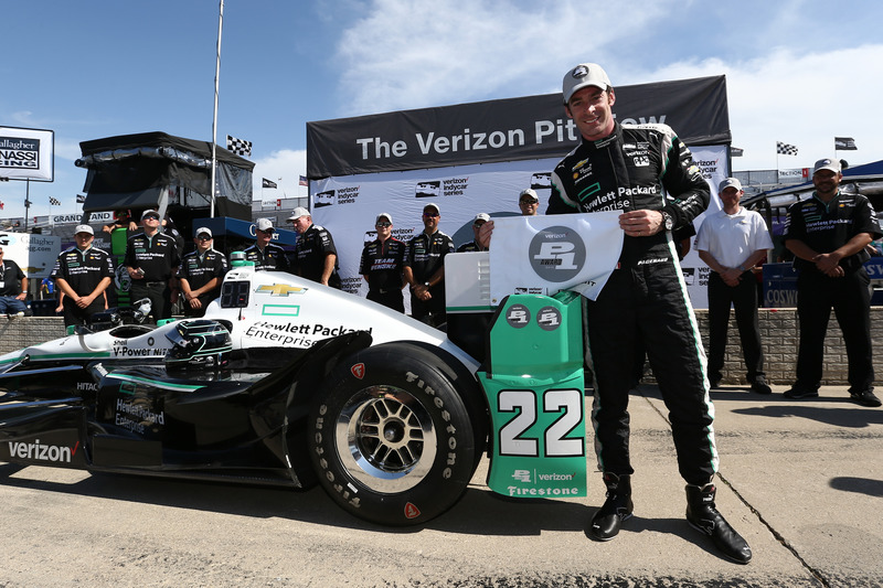 Ganador de la pole Simon Pagenaud, Team Penske Chevrolet