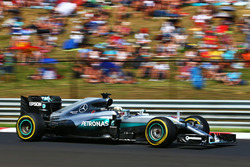 Lewis Hamilton, Mercedes AMG F1 W07 Hybrid