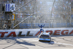 1. Ricky Stenhouse Jr., Roush Fenway Racing, Ford