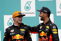 Podyum: Yarış galibi Max Verstappen, Red Bull Racing ve 3. Daniel Ricciardo, Red Bull Racing
