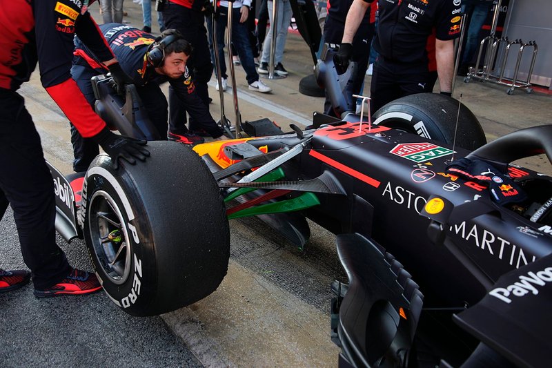 Red Bull RB16 на предсезонных тестах