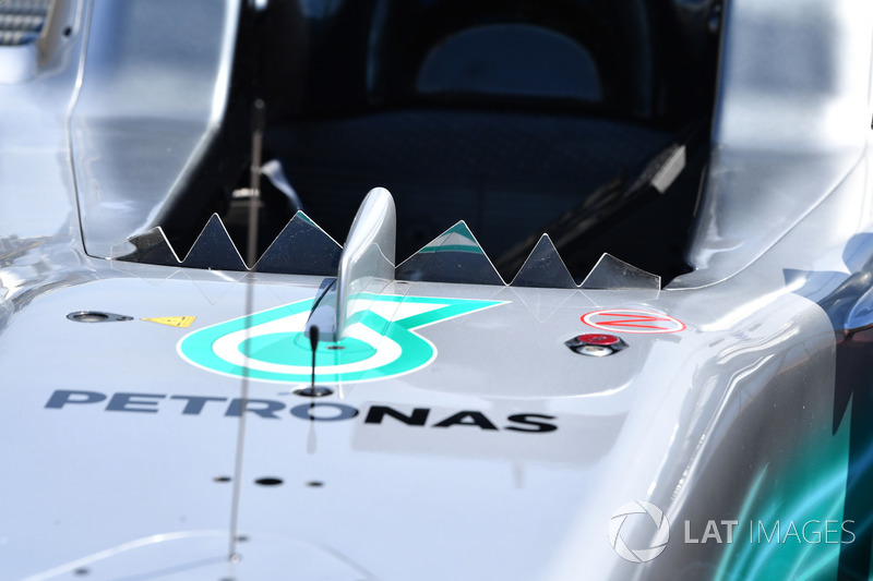 Козырек кокпита Mercedes F1 W08, 2017 год
