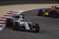 Felipe Massa, Williams FW40, Daniel Ricciardo, Red Bull Racing RB13