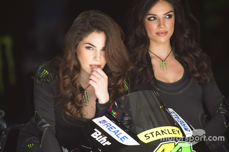 Grid girl Monster