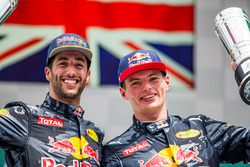 Podium: tweede plaats Daniel Ricciardo, Red Bull Racing, derde plaats Max Verstappen, Red Bull Racin