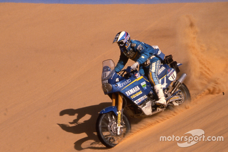 Stephane Peterhansel saat turun di Reli Dakar 1991 dengan Yamaha Tener 750.