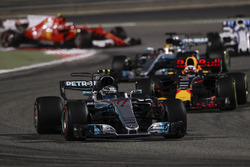 Валттері Боттас, Mercedes F1 W08, Даніель Ріккардо, Red Bull Racing RB13