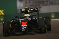 Jenson Button, McLaren MP4-31, Ausfall wegen einer gebrochenen Radaufhängung