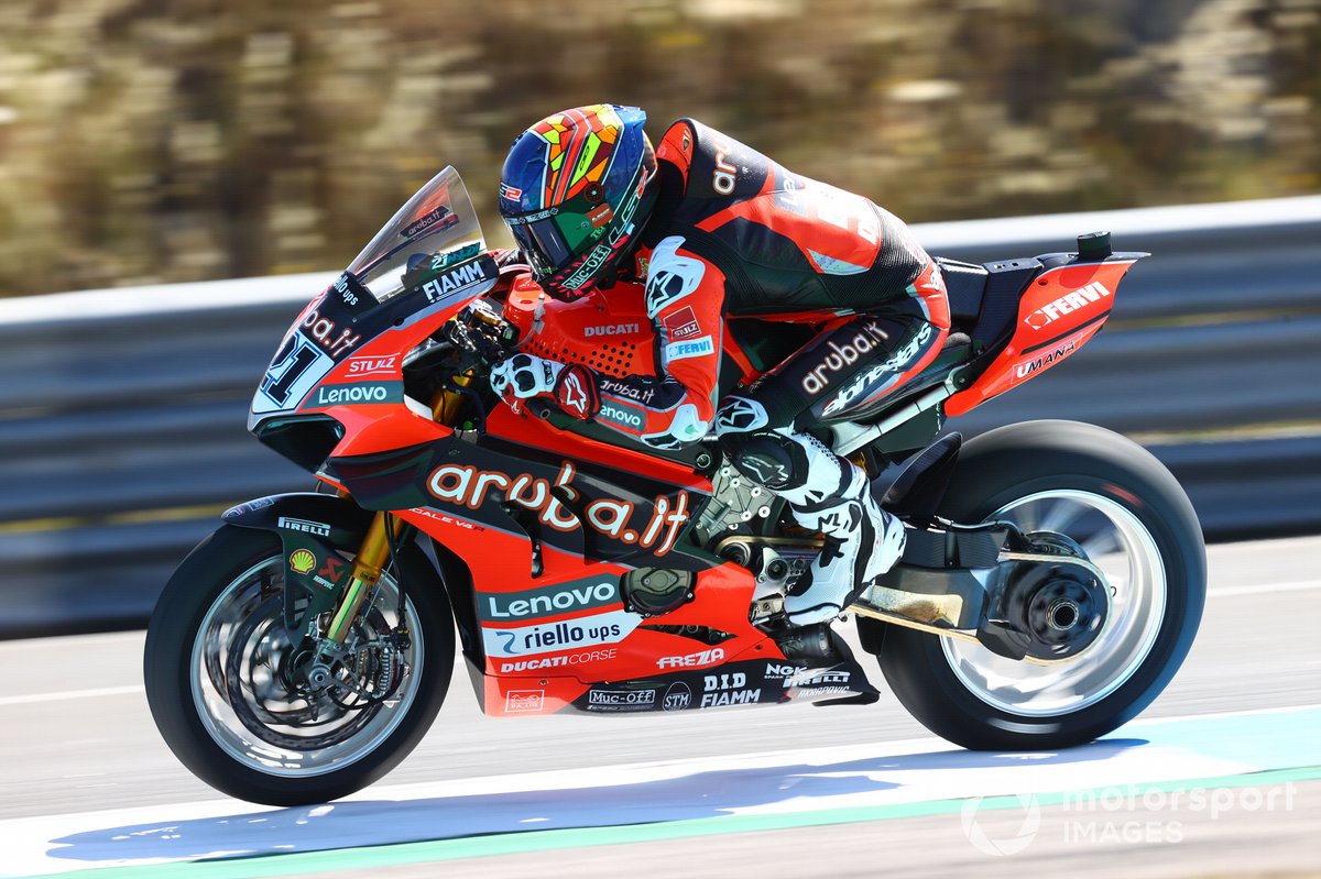 Michael Ruben Rinaldi, Aruba.It Racing - Ducati, melesat di atas Ducati Panigale V4 R.