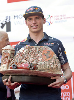 Макс Ферстаппен, Red Bull Racing, із Трофеєм Лоренцо Бандіні