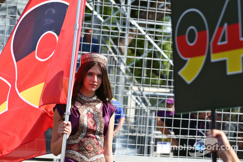 Grid girl