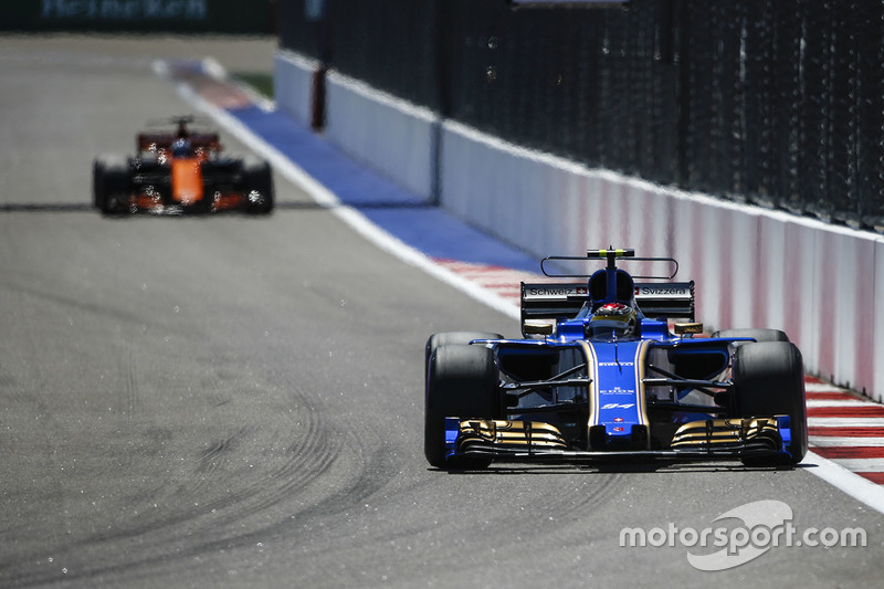 Sauber, Honda motoruna geçtiğini açıkladı fakat sonrasında fikrini değiştirdi ve Ferrari ile anlaştı
