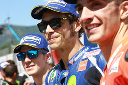 Володар поулу Валентино Россі, Yamaha Factory Racing, друге місце в кваліфікації Маверік Віньялес, T