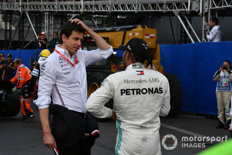 Toto Wolff, Executive Director (Business), Mercedes AMG, with Lewis Hamilton, Mercedes AMG F1, 1st position, after the race