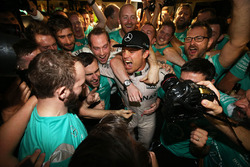Nico Rosberg, Mercedes AMG F1 viert zijn wereldtitel