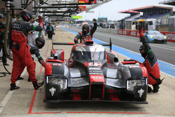 #8 Audi Sport Team Joest Audi R18 e-tron quattro: Лукас ді Грассі, Лоік Дюваль, Олівер Джарвіс