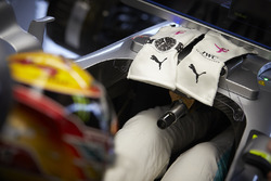 The gloves of Lewis Hamilton, Mercedes AMG F1