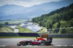 Sebastien Ogier im Red Bull RB7