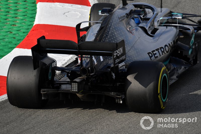 Детали задней части Mercedes F1 W10