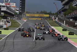 Start: Nico Rosberg, Mercedes AMG F1 Team en Lewis Hamilton, Mercedes AMG F1 Team