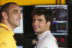 Керівник Renault Sport F1 Team Сіріль Абітбуль, Карлос Сайнс-мол., Renault Sport F1 Team