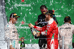 Podium: race winner Lewis Hamilton, Mercedes AMG F1, second place Nico Rosberg, Mercedes AMG F1, thi