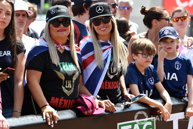 Tifose di Lewis Hamilton, Mercedes-AMG F1