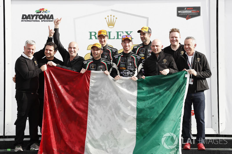 #11 GRT Grasser Racing Team Lamborghini Huracan GT3, GTD: Rolf Ineichen, Mirko Bortolotti, Franck Perera, Rik Breukers, podium