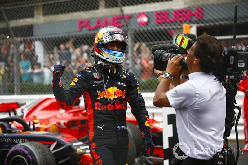 Daniel Ricciardo, Red Bull Racing, celebrates victory