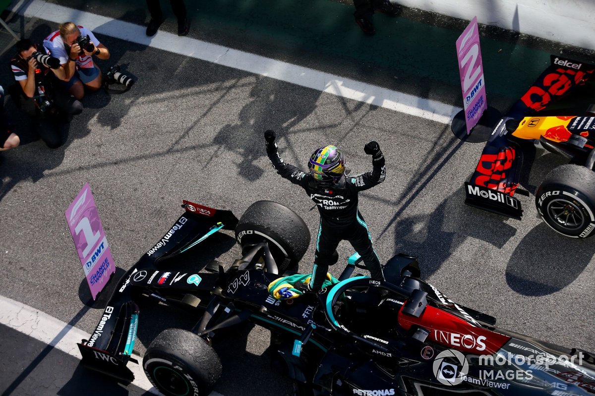 Vainqueur au GP de São Paulo, Hamilton a surmonté une exclusion en qualifications et une pénalité moteur