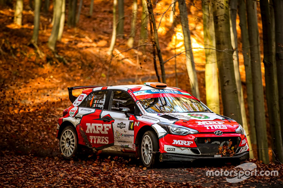 Craig Breen dan navigator Paul Nagle saat mengendarai Hyundai i20 R5 di Reli Hungaria, salah satu lomba di Kejuaraan Reli Eropa (ERC) 2020 lalu.