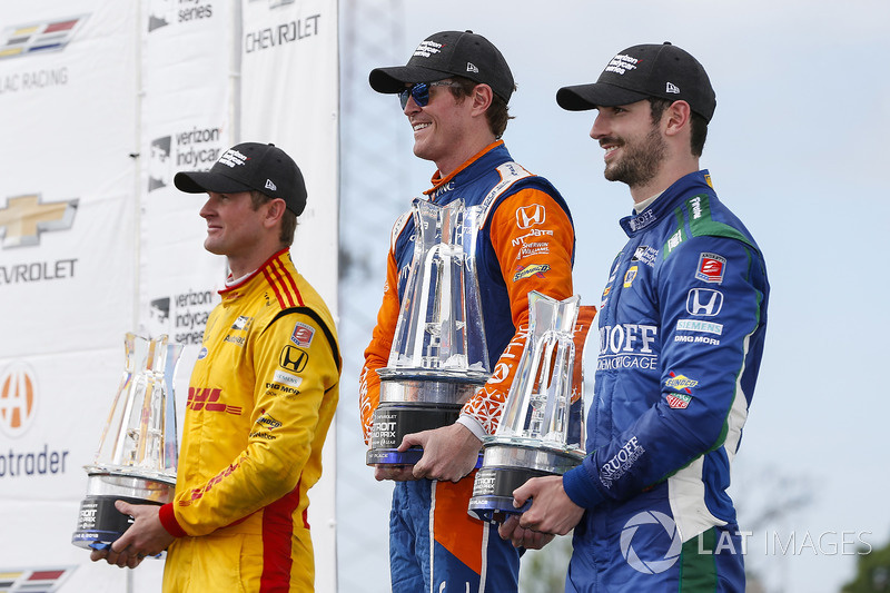 Scott Dixon, Chip Ganassi Racing Honda, Ryan Hunter-Reay, Andretti Autosport Honda, Alexander Rossi, Andretti Autosport Honda, Celebrates on the podium
