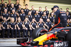 Макс Ферстаппен, Red Bull Racing, з командою