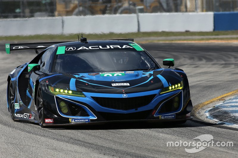 #86 Meyer Shank Racing Acura NSX GT3: Маріо Фарнбахер, Трент Хіндман, Джастін Маркс