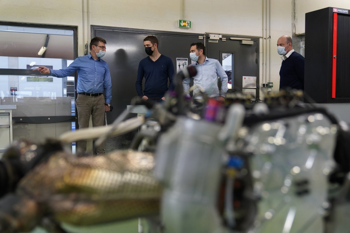 Paul di Resta visiting Peugeot factory