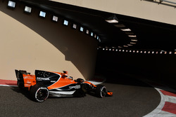 Fernando Alonso, McLaren MCL32