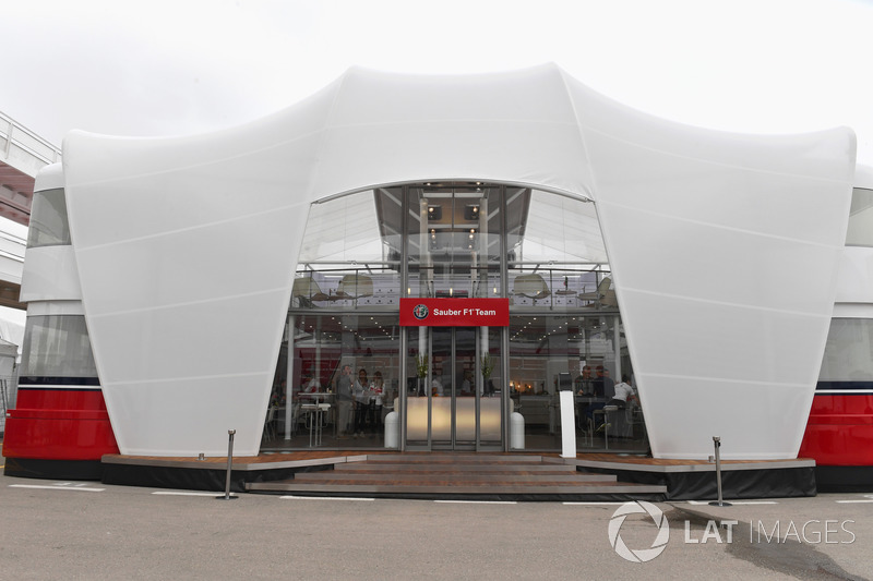 Моторхоум Alfa Romeo Sauber