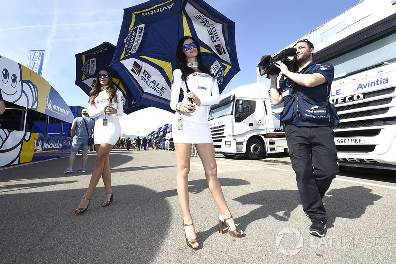 Grid girl