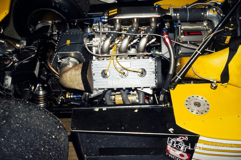 Мотор Renault RS01, 1977 год