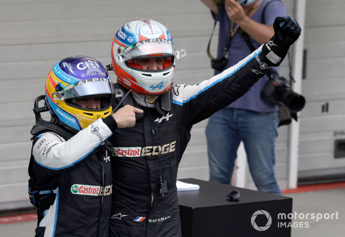 Fernando Alonso, Alpine F1, y Esteban Ocon, Alpine F1
