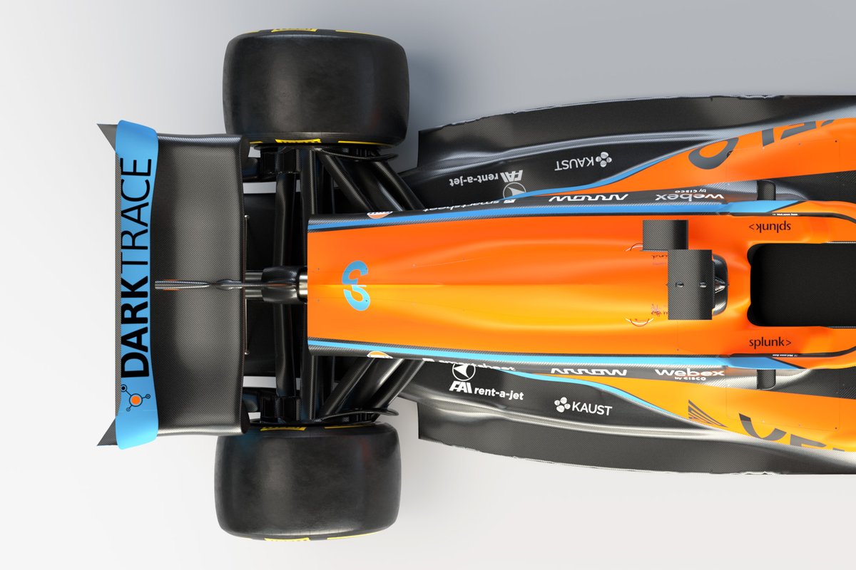 Dettagli della McLaren MCL36 con il push rod nella sospensione posteriore