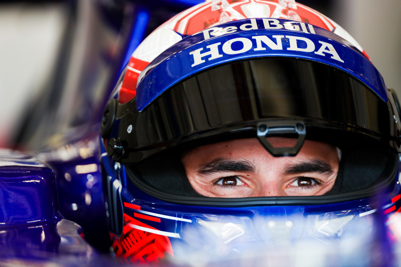 Marc Márquez maneja el Toro Rosso F1