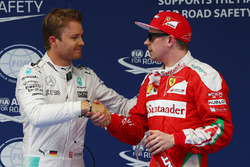 Polesitter Nico Rosberg, Mercedes AMG F1 Team, terzo Kimi Raikkonen, Ferrari