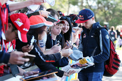 Max Verstappen, Scuderia Toro Rosso signs autographs for the fans
