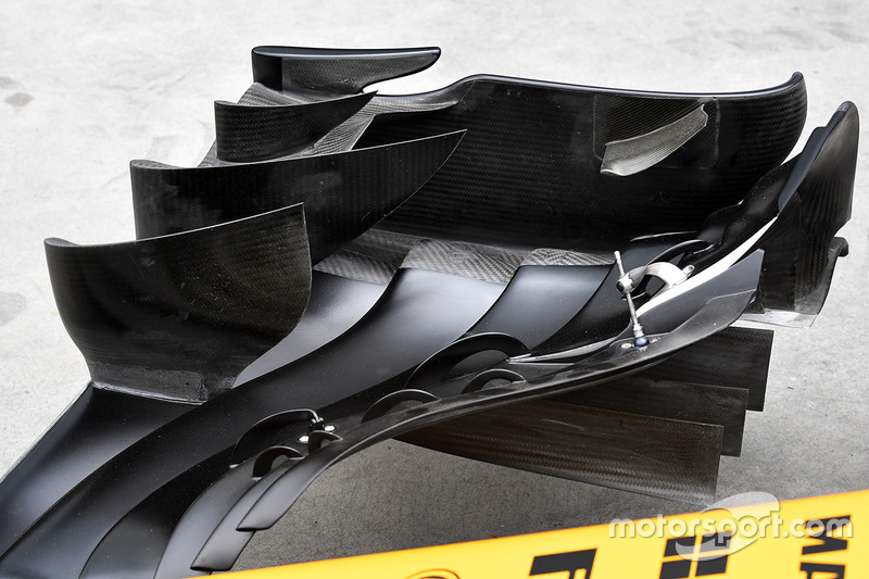 Detalle del alerón delantero del RS17 del Renault Sport F1 Team