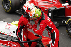Antonio Fuoco, Charouz Racing System e Lando Norris, Carlin