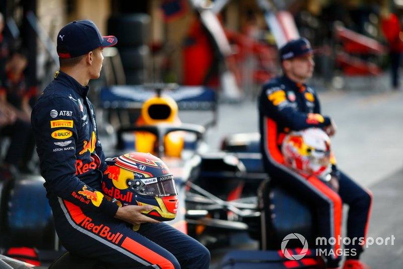Max Verstappen, Red Bull Racing, and Alexander Albon, Red Bull Racing, pose for a group photo