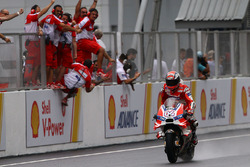 Переможець гонки Андреа Довіціозо, Ducati Team